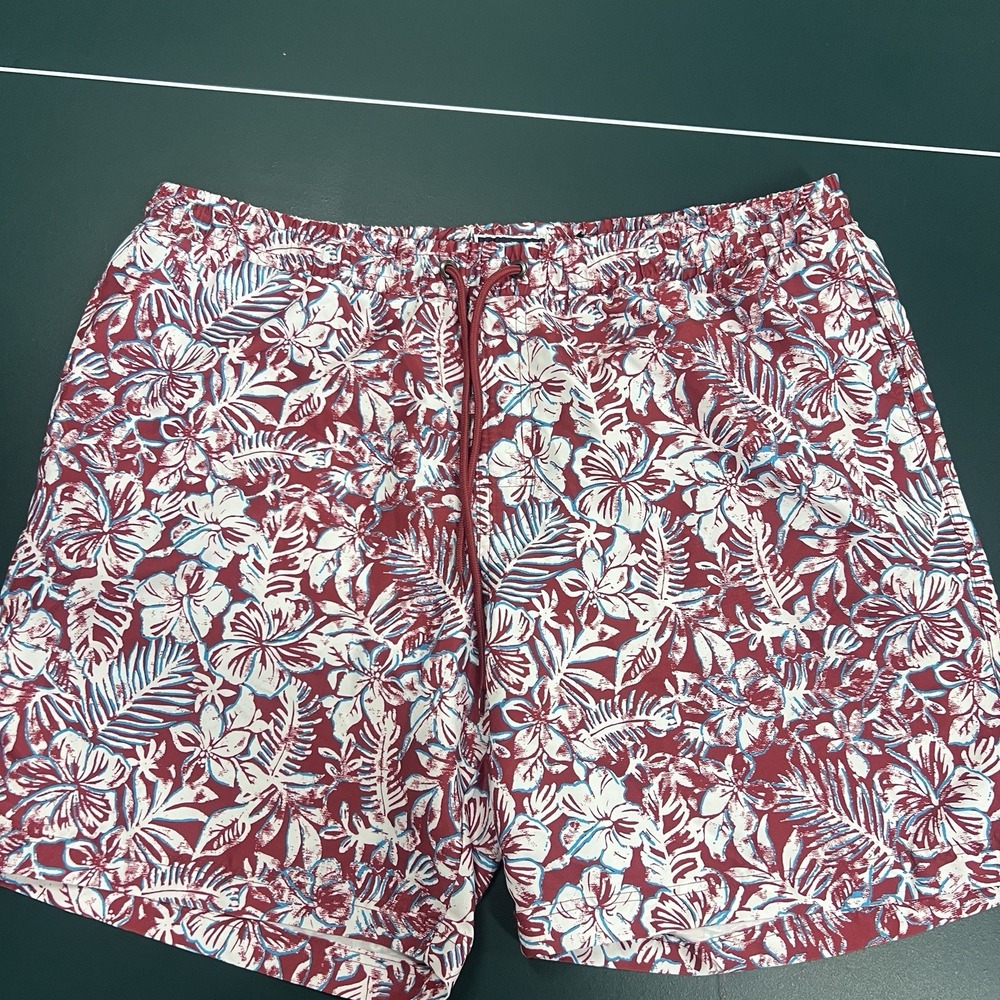 CLUB ROOM XL Men's Mahalo All Over Floral Print Quick Dry Swim Trunks Red White